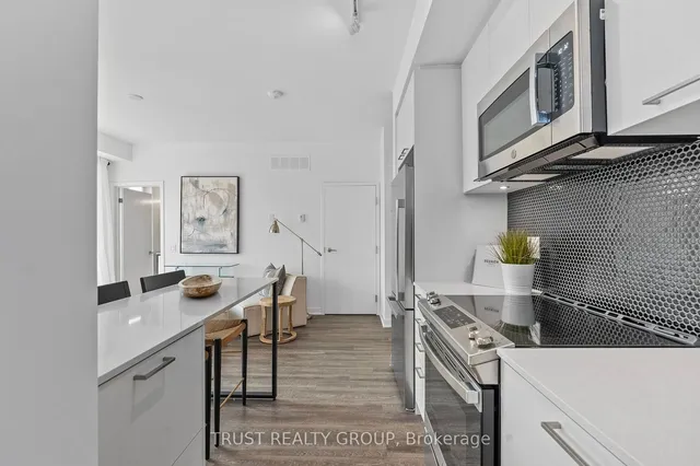 Additional image 16 of 10 Ed Clark Gdns Unit TH16