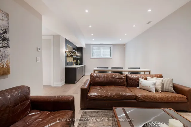 Additional image 27 of 10 Shand Ave