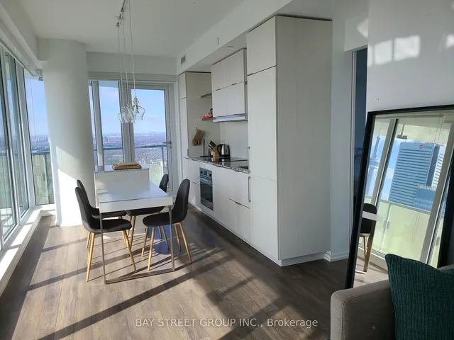 Additional image 5 of 197 Yonge St Unit 5709