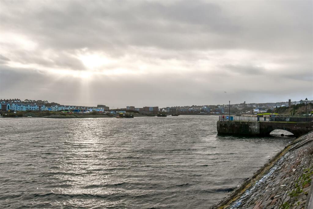 Additional image 7 of Y Rhodfa, Barry