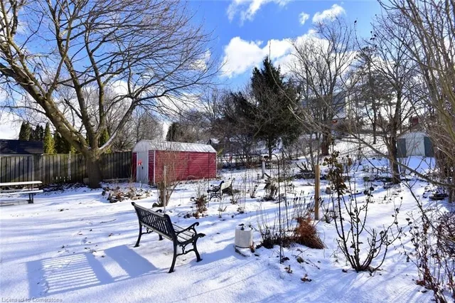 Additional image 35 of 40 Pleasant Ave