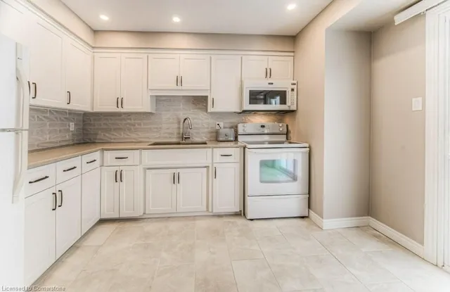 Additional image 14 of 94 Nipigon St