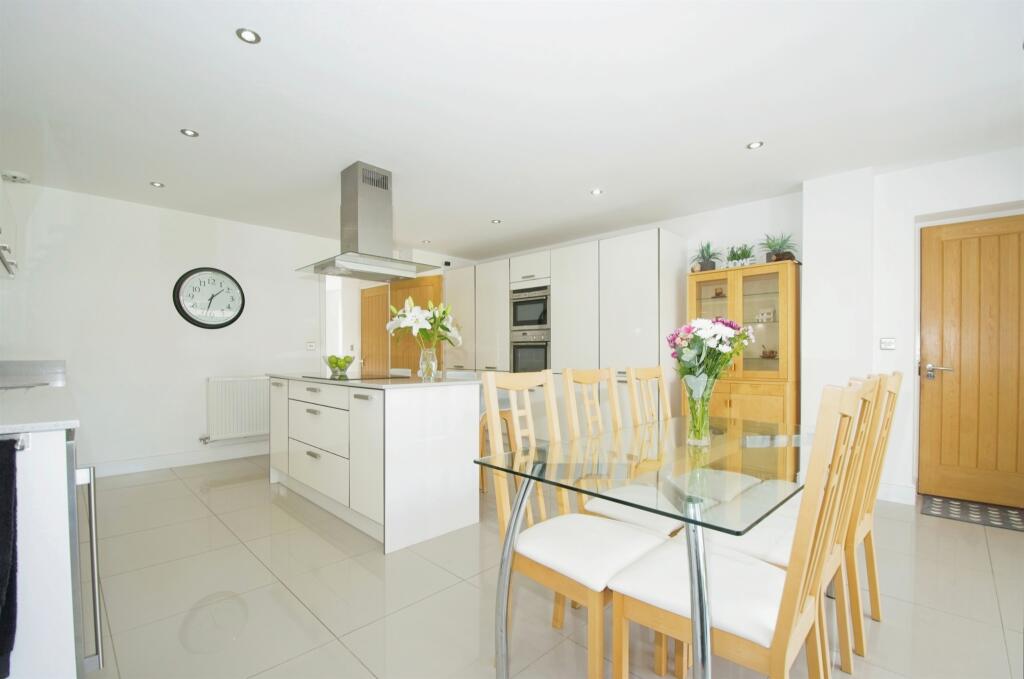 Additional image 25 of South Road, PORTHCAWL