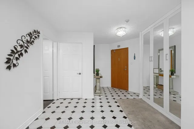 Additional image 7 of 1237 North Shore Blvd Unit 301