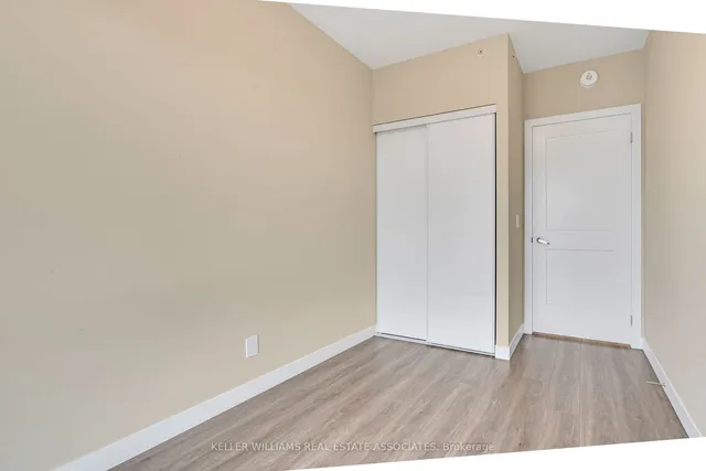 Additional image 23 of 15 Queen St Unit 1814