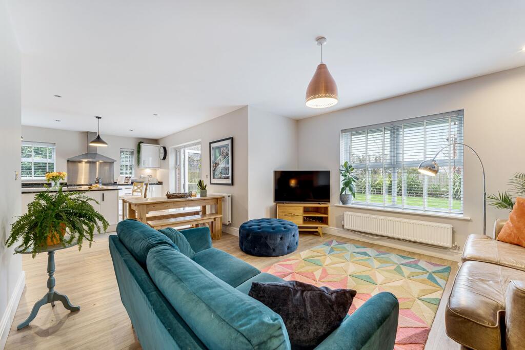 Additional image 6 of Spacious, Private, and Unrivalled Views Across Fields