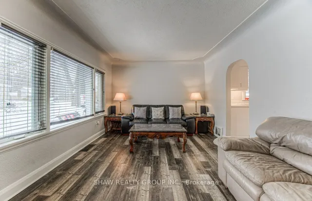 Additional image 5 of 39 Turner Ave