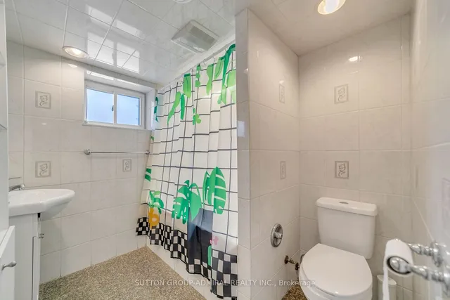 Additional image 40 of 1071 Willowdale Ave