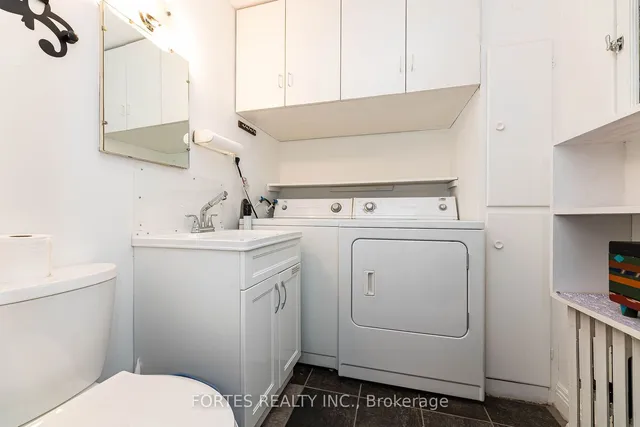 Additional image 11 of 391 Parkside Dr