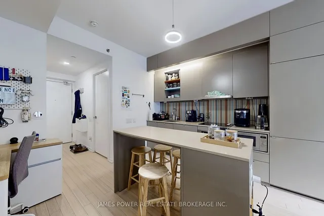 Additional image 12 of 101 Peter St Unit 709