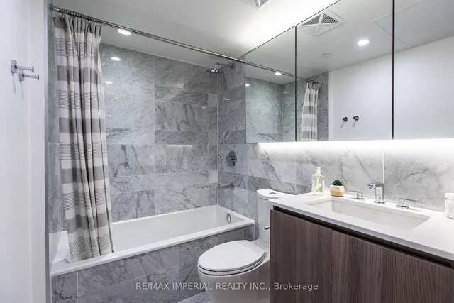 Additional image 9 of 19 Bathurst St Unit 611