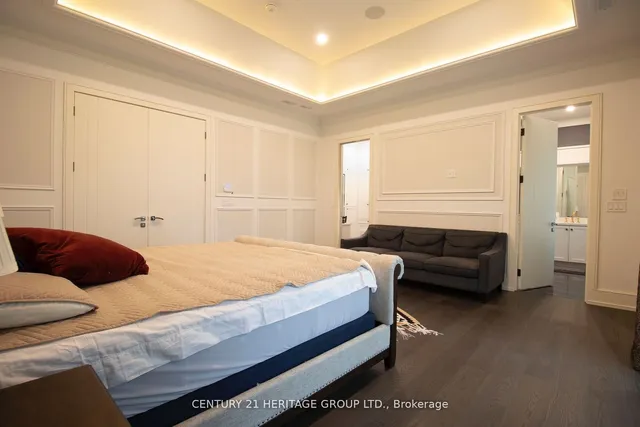 Additional image 20 of 32 Devondale Ave