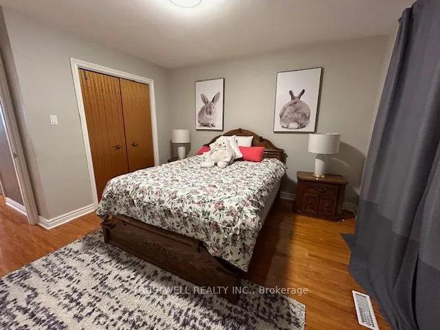 Additional image 23 of 29 Kingsdown Dr