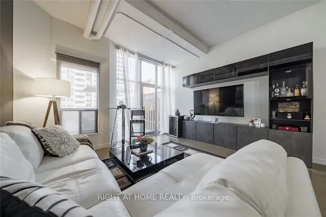 Additional image 16 of 66 Bay St Unit 312