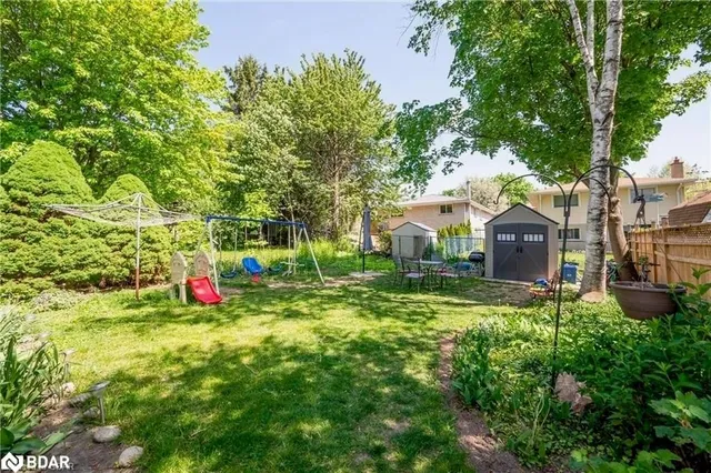 Additional image 30 of 55 Silver Aspen Cres