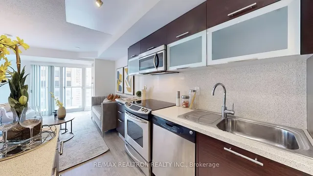 Additional image 28 of 386 YONGE ST St Unit 1104