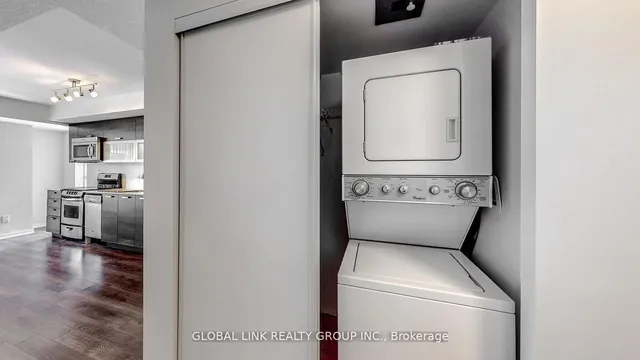 Additional image 19 of 68 Abell St Unit 325