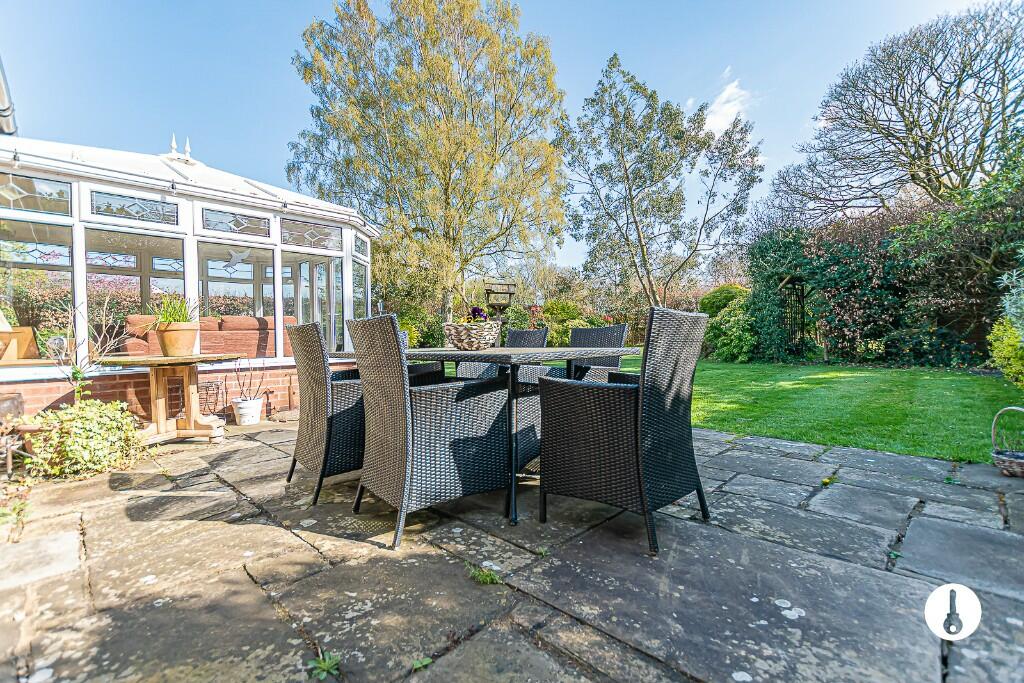 Additional image 45 of Vicarage Lane, CH64