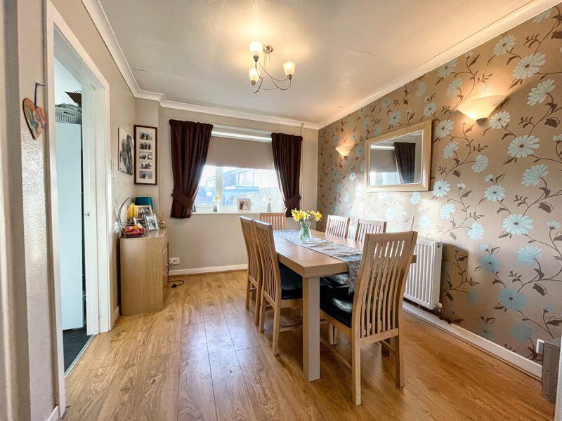 Additional image 4 of 37 West Park Drive, Porthcawl, CF36 3RG