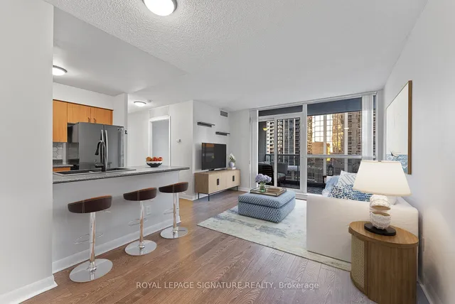 4978 Yonge St Unit 815