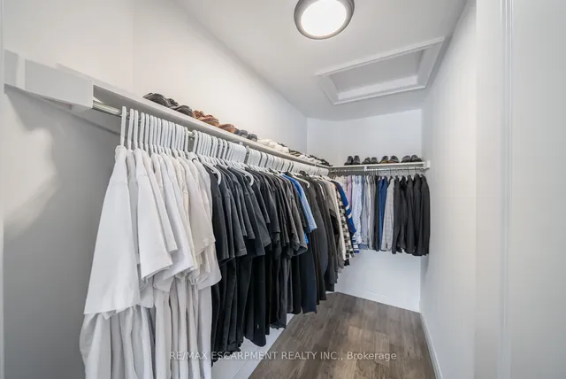 Additional image 18 of 36 Miller Dr