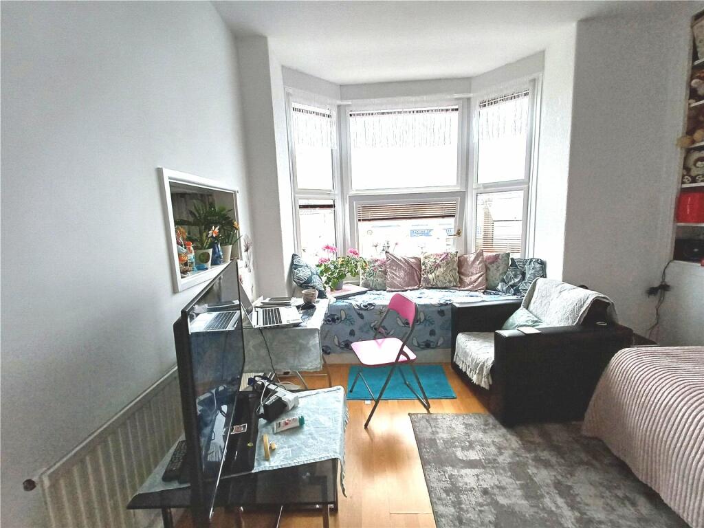 Additional image 2 of Campbell Court, 36-38 New Road, Porthcawl CF36 5DN, CF36