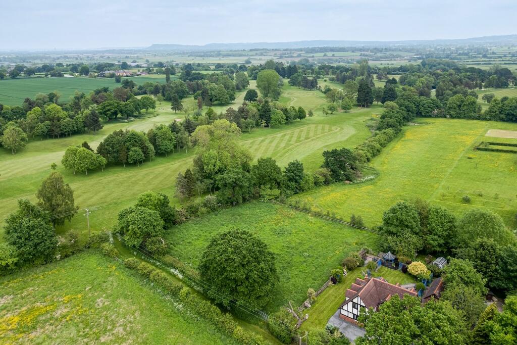 Additional image 27 of Park Lane, Littleton, CH3