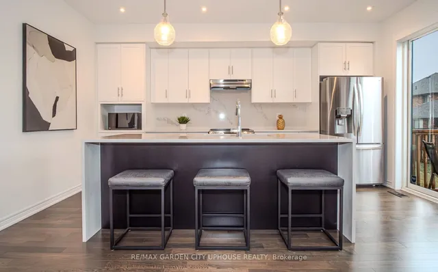 Additional image 10 of 111 STARFIRE Cres