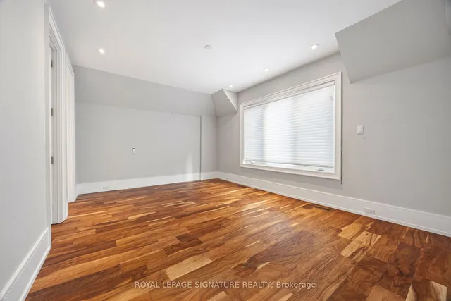 Additional image 24 of 90 Upper Canada Dr