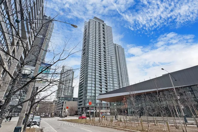 Additional image 28 of 15 Fort York Blvd Unit 4211