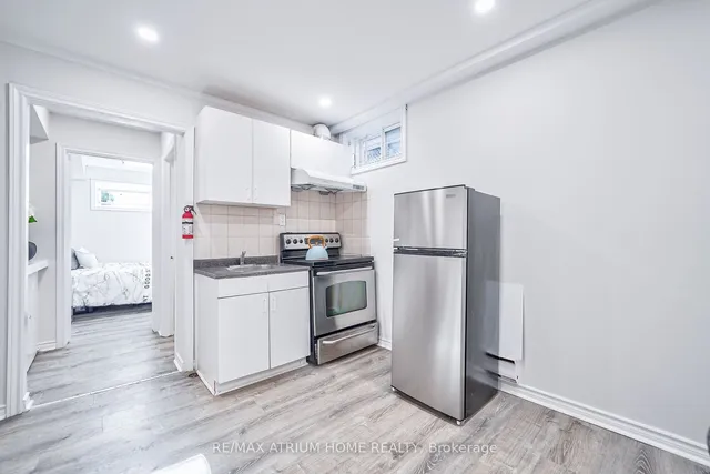 Additional image 24 of 18 Castle Hill Dr