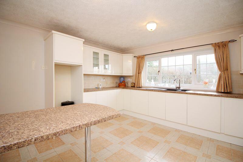 Additional image 4 of Woodfield Terrace, Trehafod, Pontypridd, CF37 2NR