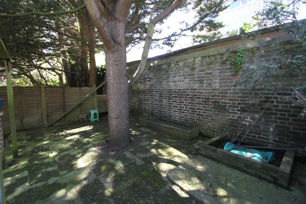 Additional image 16 of Hardwick Road, Eastbourne