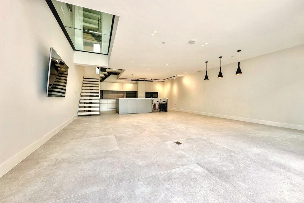 Additional image 5 of Lilliput