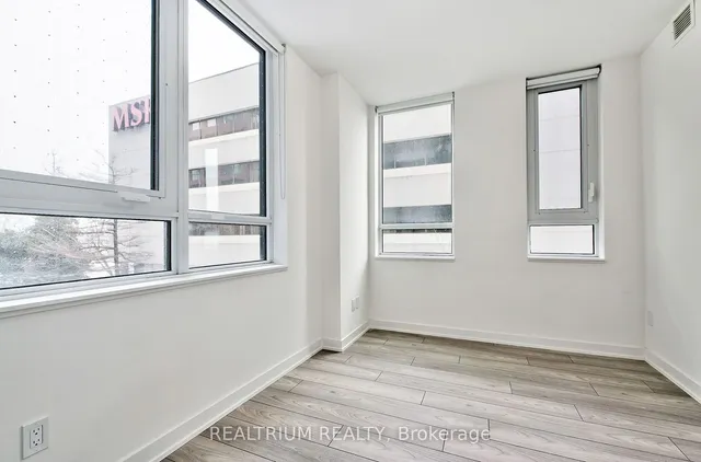 Additional image 17 of 8 Tippett Rd Unit 215