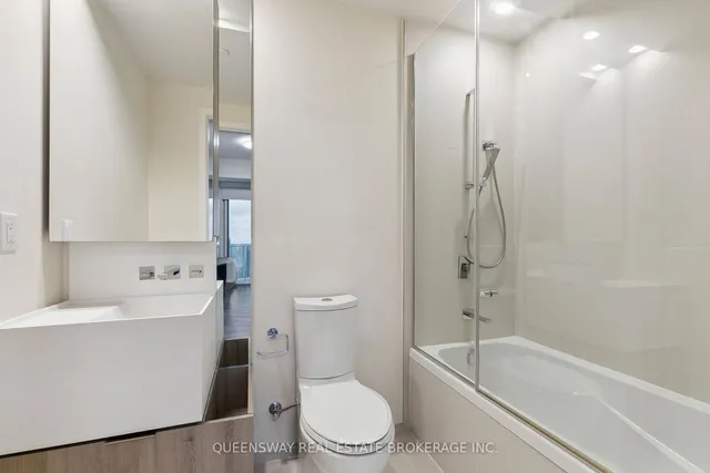 Additional image 28 of 1 Bloor St Unit 6706