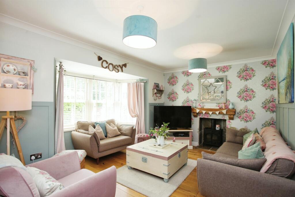 Additional image 4 of Woodland Terrace, Maesycoed, PONTYPRIDD