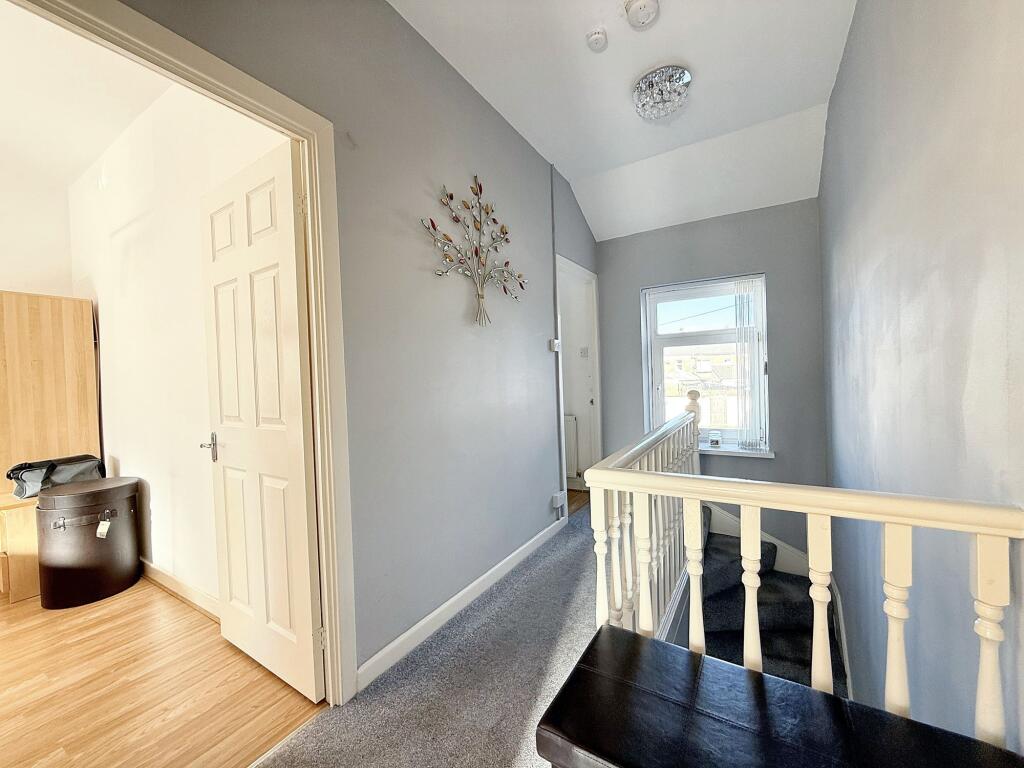 Additional image 13 of Oxford Street, Gelligaer, CF82