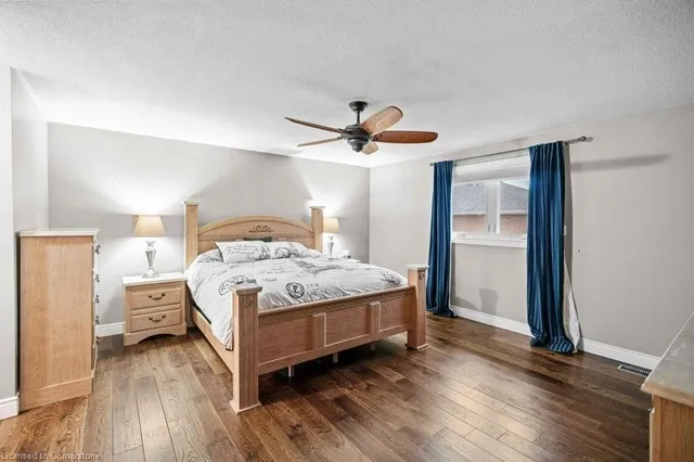 Additional image 23 of 116 Aubrey Ave