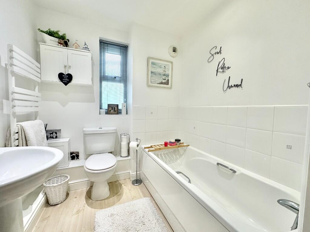 Additional image 6 of Moss Hey, CH63, Spital