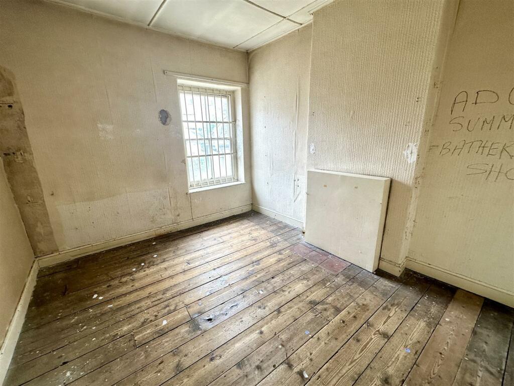 Additional image 6 of Main Street, Barry