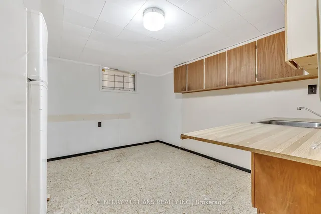 Additional image 26 of 48 Merrian Rd