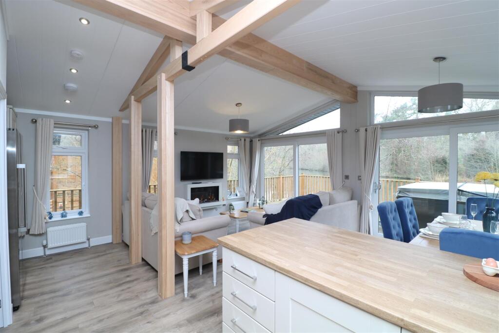 Additional image 6 of Lake View, Brokerswood