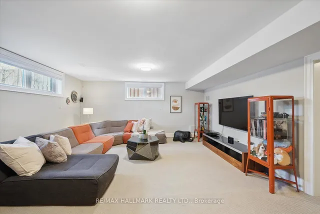 Additional image 34 of 21 Neilson Ave