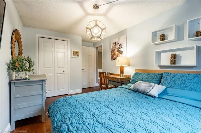 Additional image 28 of 371 Knightsbridge Cres