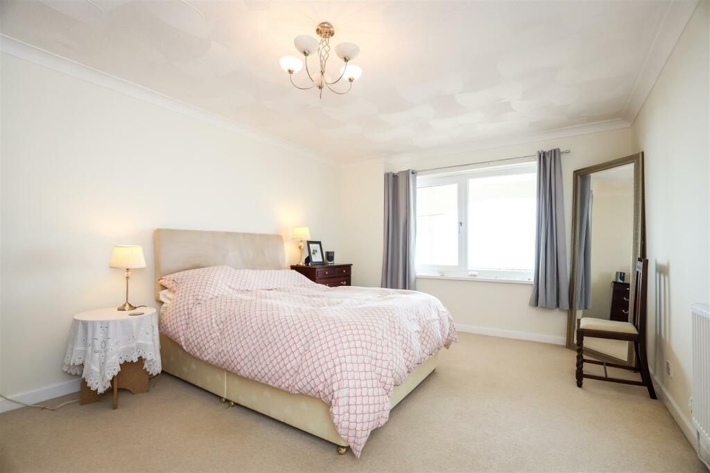 Additional image 22 of Sutton Lane, Ogmore By Sea, Vale Of Glamorgan, CF32 0PE