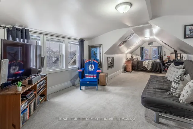 Additional image 25 of 29 1/2 Rosemont Ave