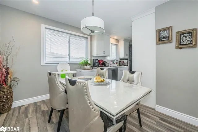 Additional image 17 of 55 Silver Aspen Cres