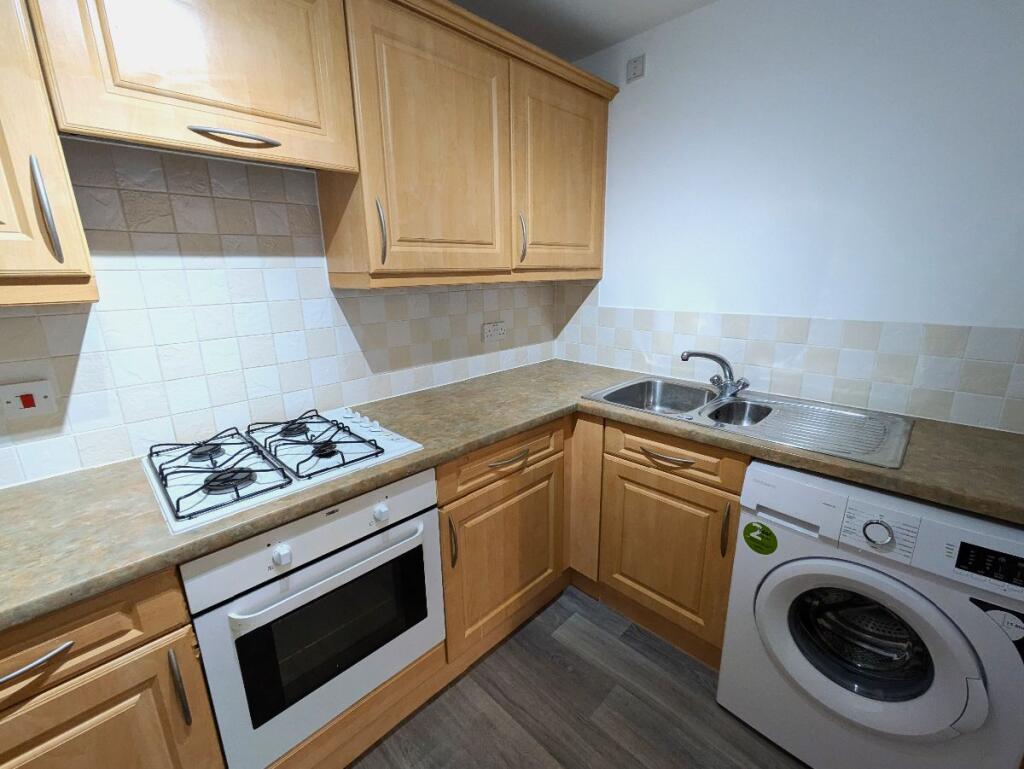 Additional image 16 of Third Floor Apartment, Glan Y Mor, Y Rhodfa, Barry, CF63 4BB
