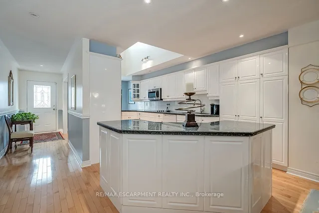 Additional image 3 of 4275 Millcroft Park Dr Unit 15